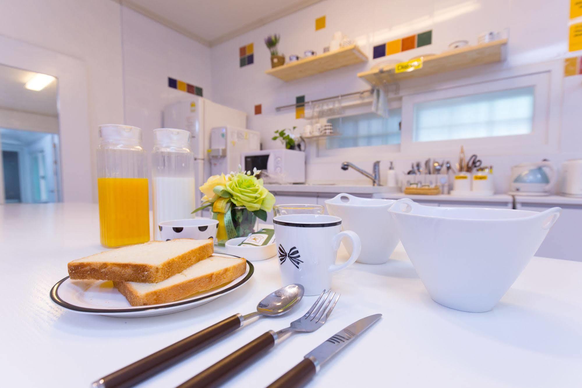 Stay Now Hongdae Seoul Exterior photo