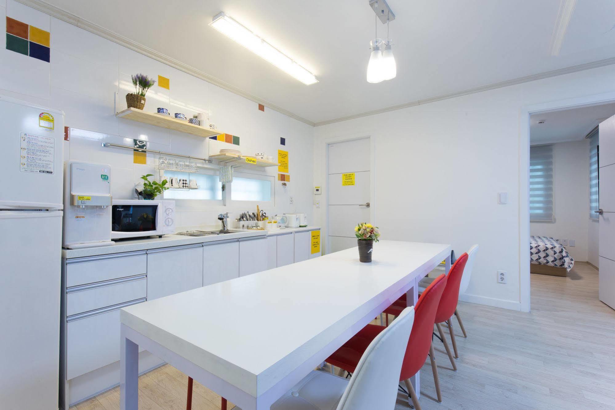 Stay Now Hongdae Seoul Exterior photo